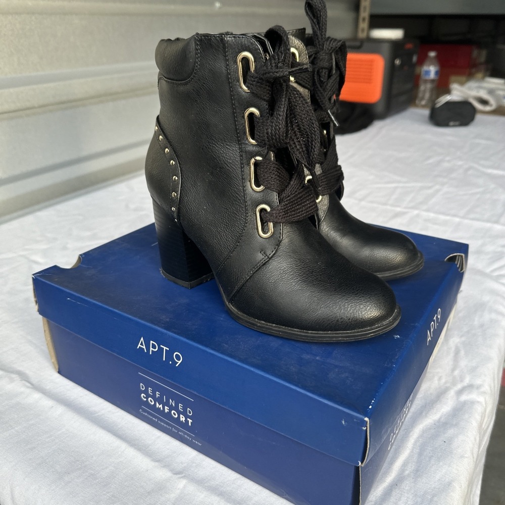 Kohls Womens Black Leather Lace-Up Block Heels Ankle Booties Size 6.5